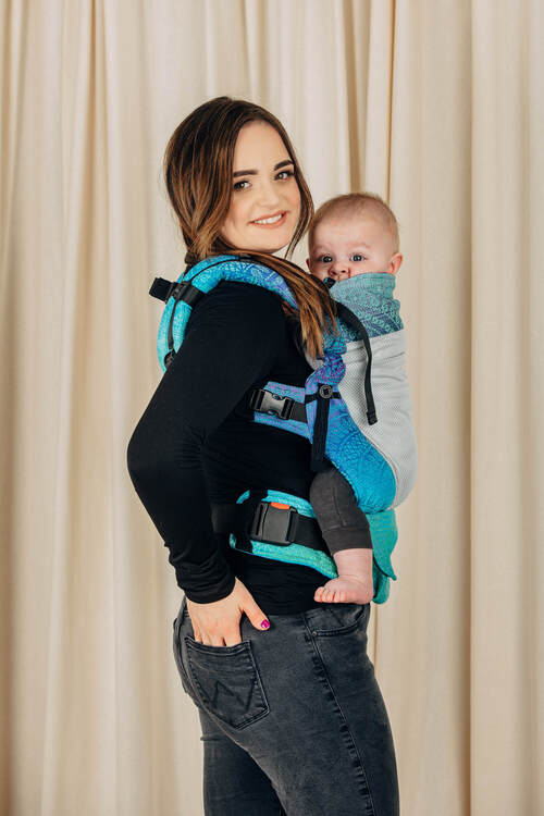 Lenny Lamb UpGrade Buckle Carrier met mesh - Peacock's Tail Fantasy