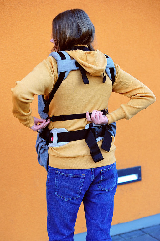 MaM Ultra Plus 2-in-1 Softshell FleX Babywearing Cover - Black