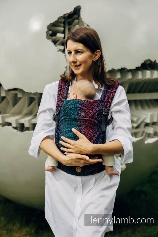 LennyLight - Peacock's Tail Black Opal (cotton, merino, silk, cashmere)